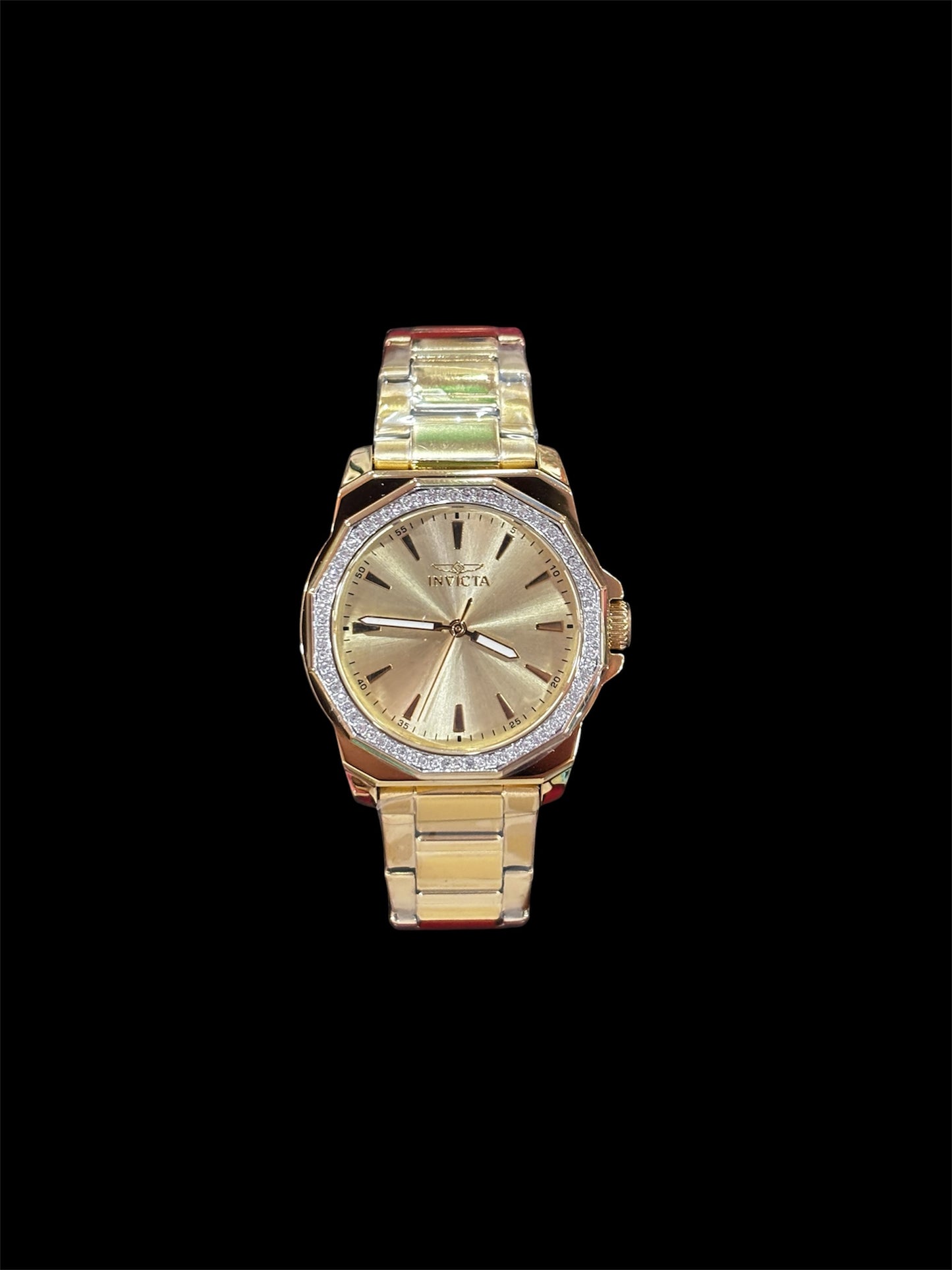 Invicta dama